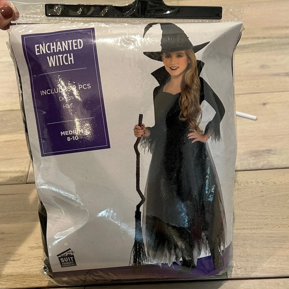 Kids Costume - Enchanted witch with  Black dress and hat